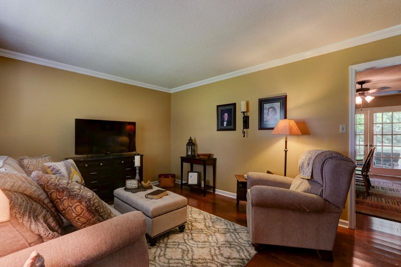 524 Bert Garner Ln, Maryville, TN 37803