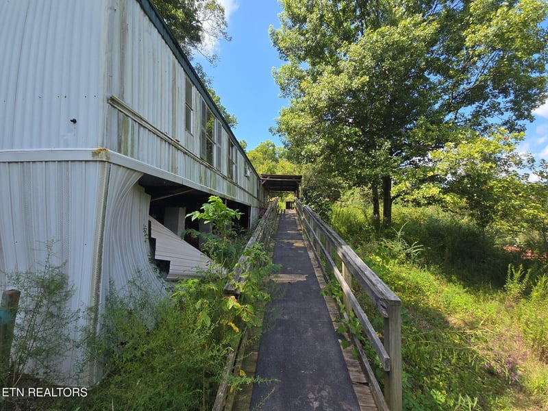 524 N Farnum St, Friendsville, TN 37737