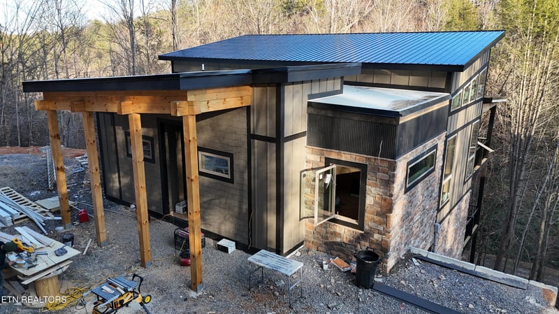 524 Ogle Dr, Pigeon Forge, TN 37863