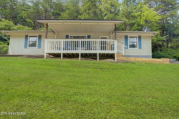 524 Pine Mountain Rd, Pigeon Forge, TN 37863
