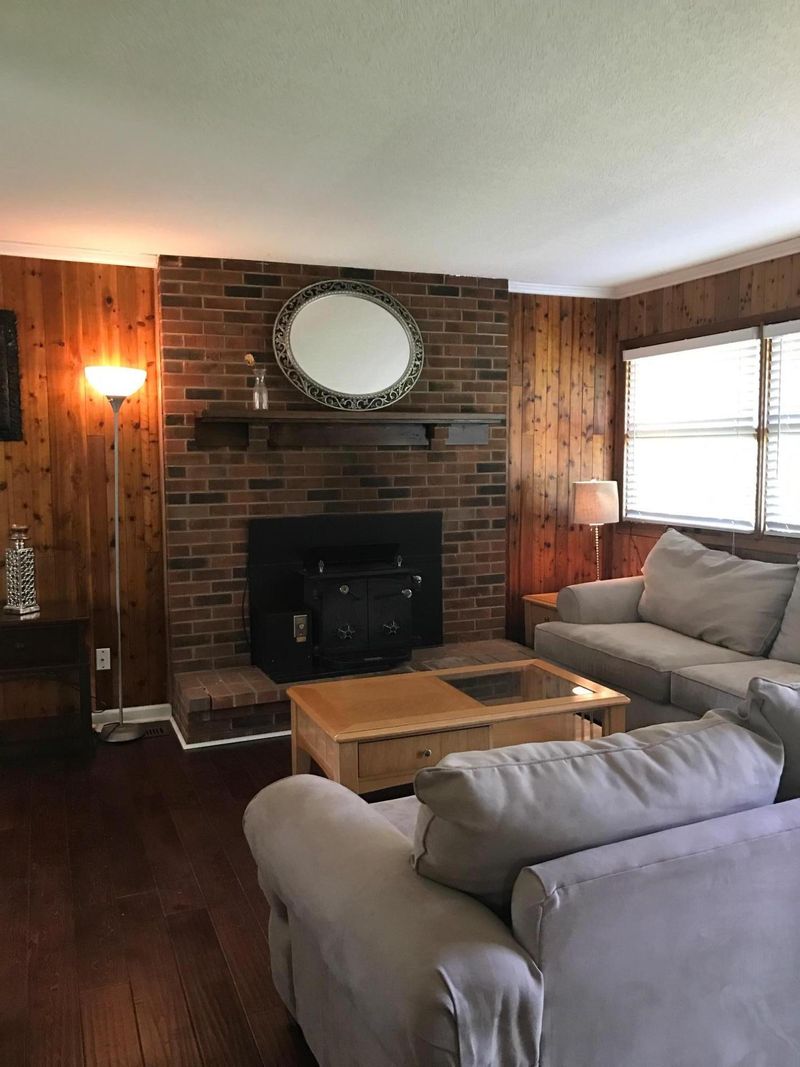 524 Raccoon Valley Rd, Powell, TN 37849