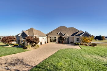 524 Rarity Bay Pkwy, Vonore, TN 37885