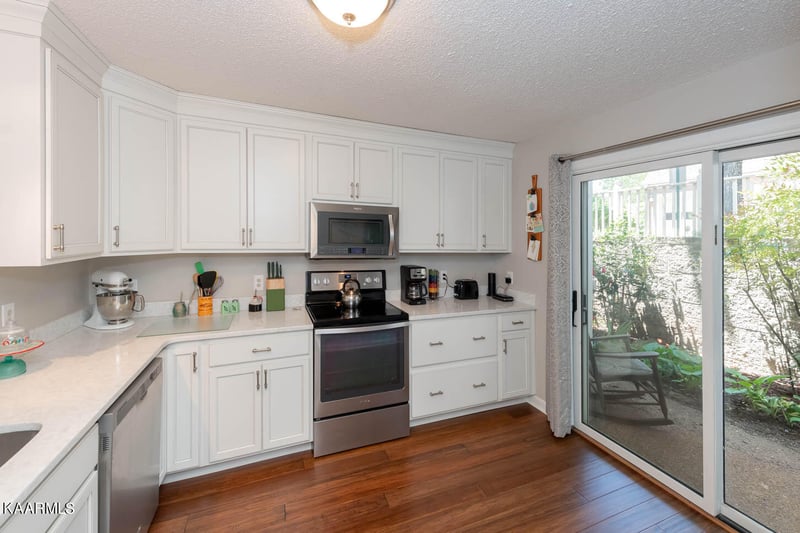 524 Riverfront Way, Knoxville, TN 37915