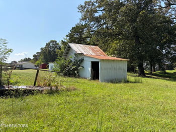 524 Rocky Springs Rd, Madisonville, TN 37354