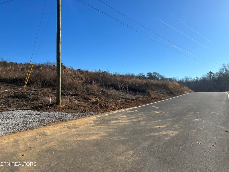 524 Wiggins Rd, Tellico Plains, TN 37385