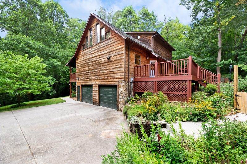 5246 Webber Rd, Knoxville, TN 37920