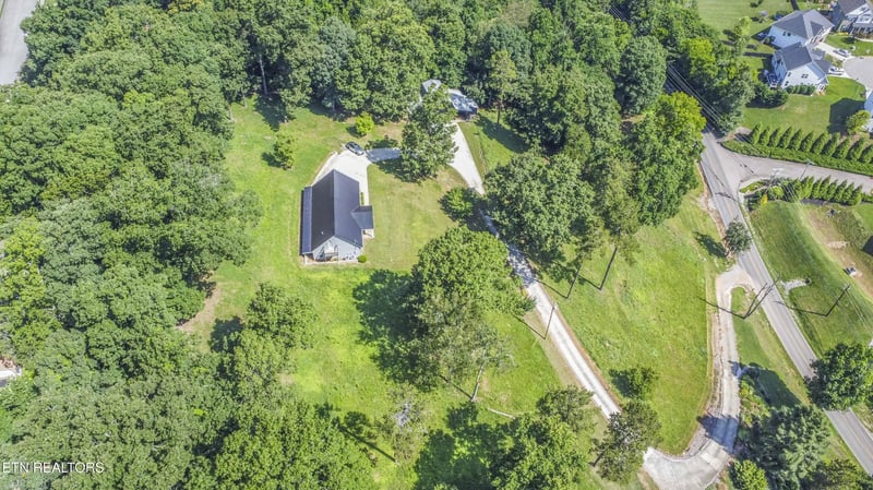 525 Canton Hollow Rd, Knoxville, TN 37934