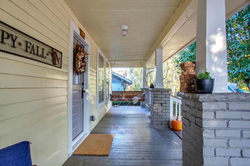 525 Cedar Ave, Knoxville, TN 37917