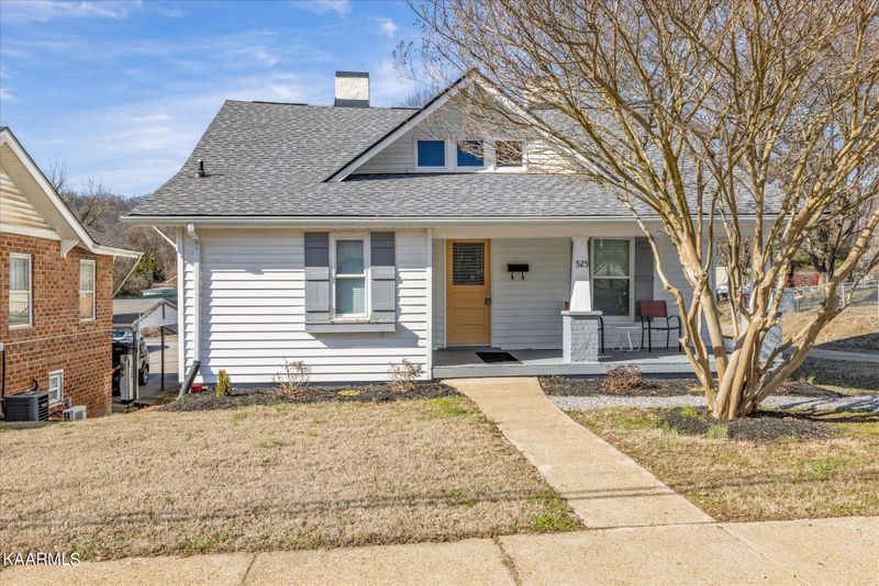 525 E Morelia Ave, Knoxville, TN 37917