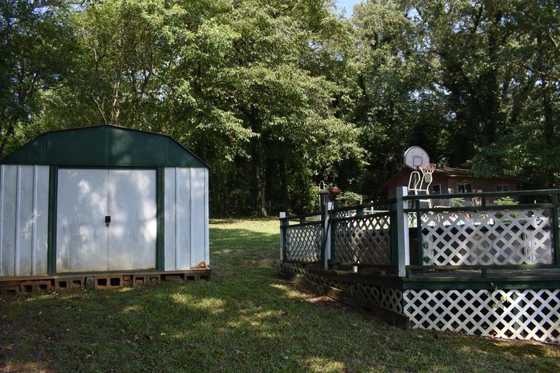 525 Guille St, Athens, TN 37303