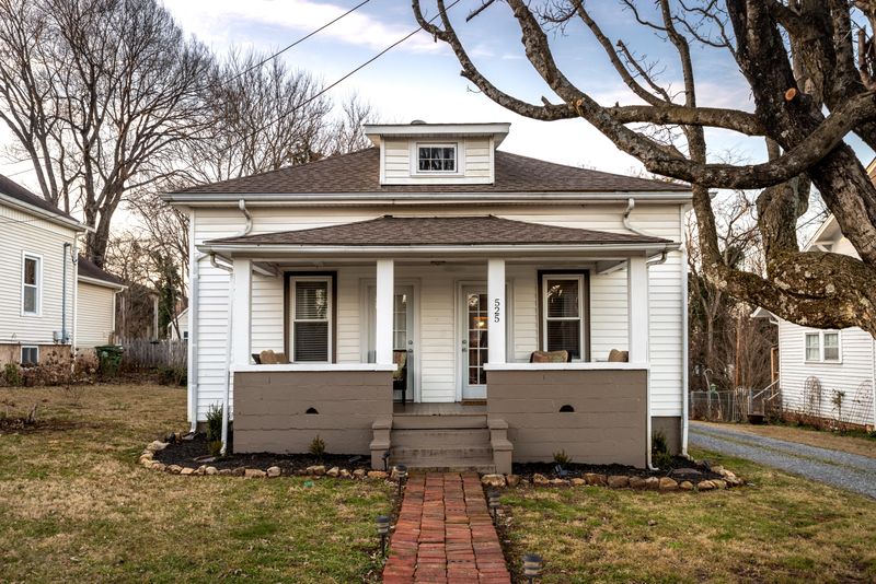 525 Mountain View Ave, Maryville, TN 37803