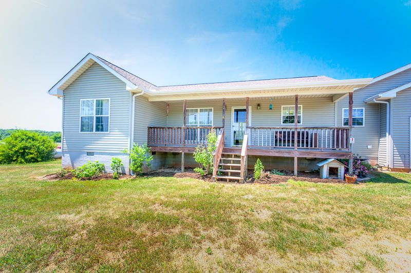 525 Ranch Rd, Loudon, TN 37774