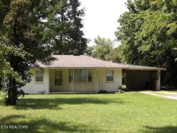 525 Woodlawn Rd, Crossville, TN 38555