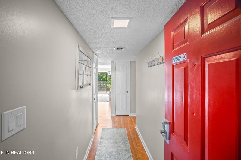 526 Briarcliff Way #APT 102, Pigeon Forge, TN 37863
