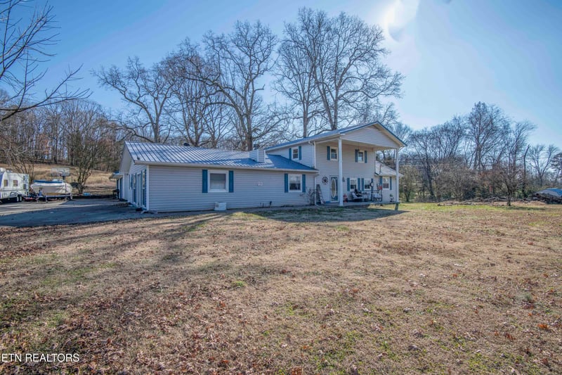 526 Bullen Emert Ln, Rockford, TN 37853