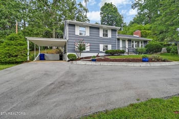 526 Delaware Ave, Oak Ridge, TN 37830