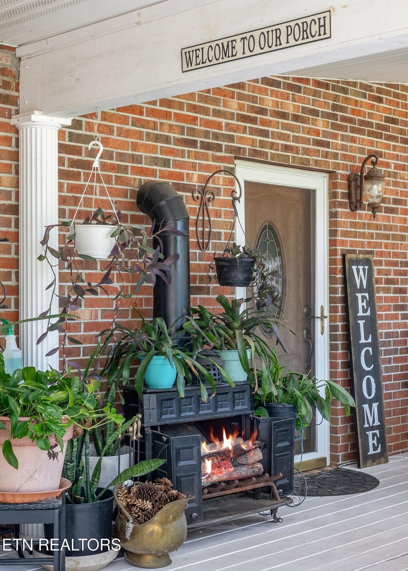 526 Old Highway 70, Rockwood, TN 37854