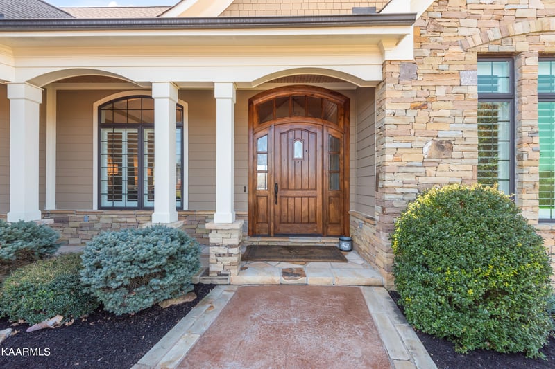 526 Pointe Vista Dr, Rockwood, TN 37854