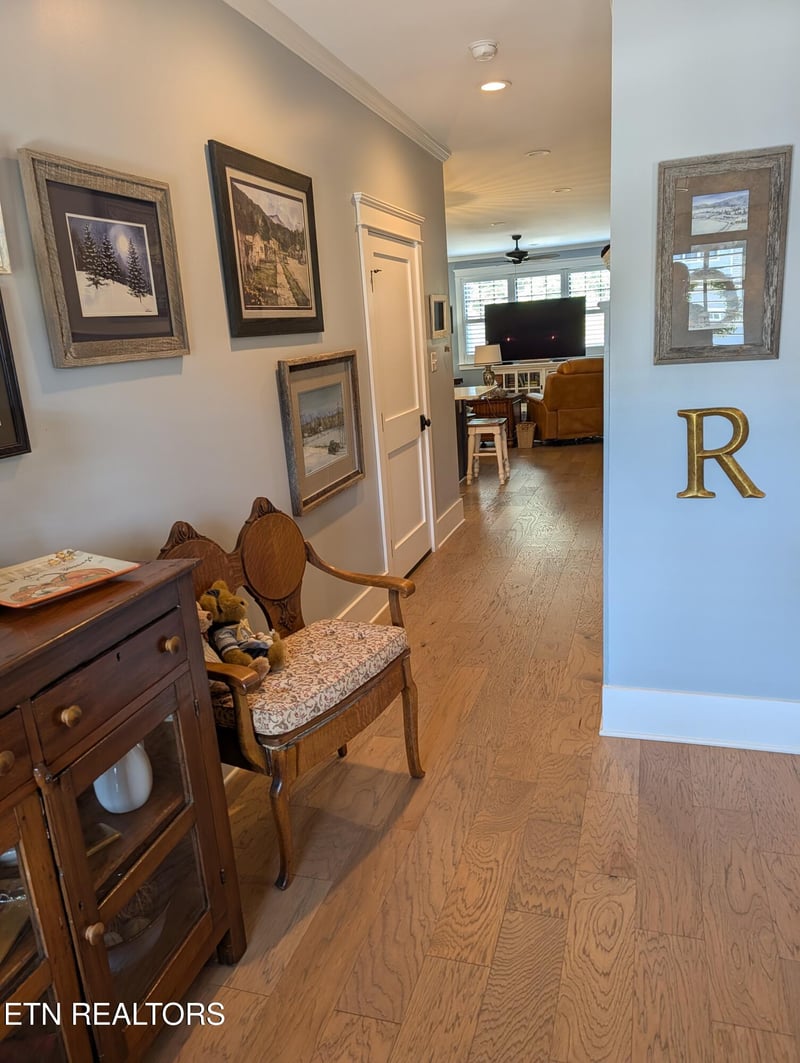 526 Simmons View Dr, Seymour, TN 37865