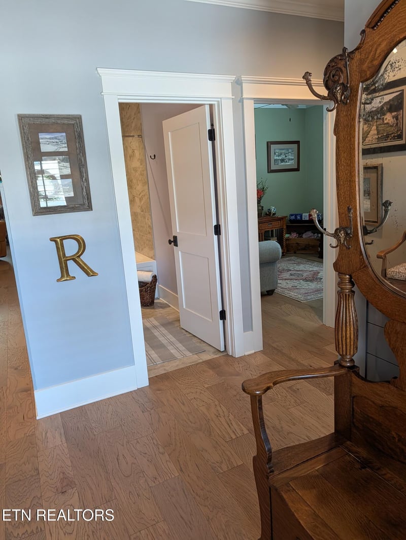 526 Simmons View Dr, Seymour, TN 37865