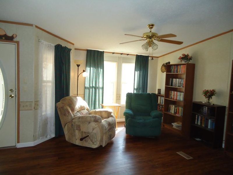526 Sugar Loaf Rd, Seymour, TN 37865