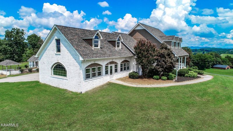 5267 Stuffel Rd, Morristown, TN 37814
