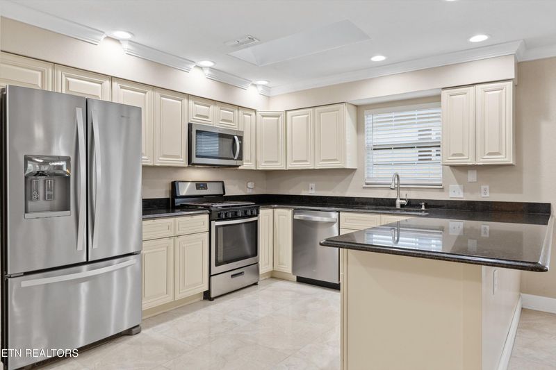 5269 Brig Ln, Knoxville, TN 37914