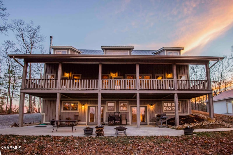 527 Ali Lane Pvt Ln, Huntsville, TN 37756