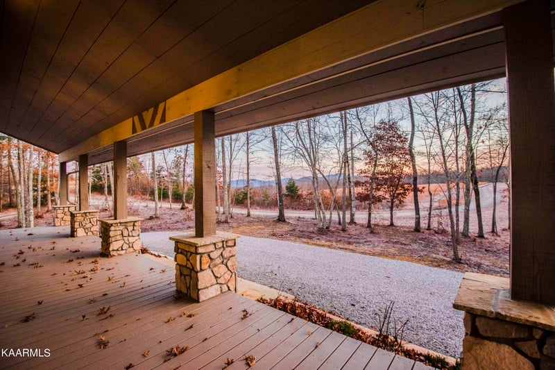 527 Ali Lane Pvt Ln, Huntsville, TN 37756