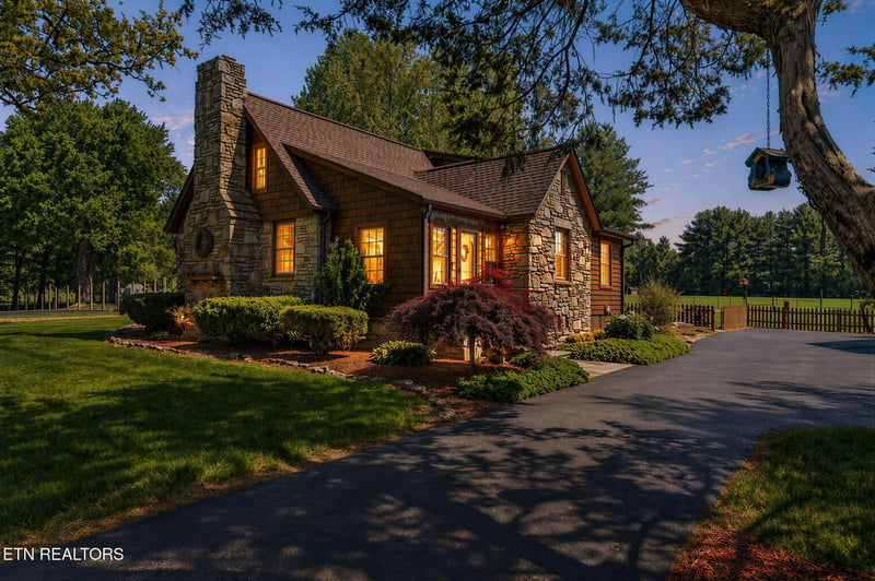 527 Open Range Rd, Crossville, TN 38555
