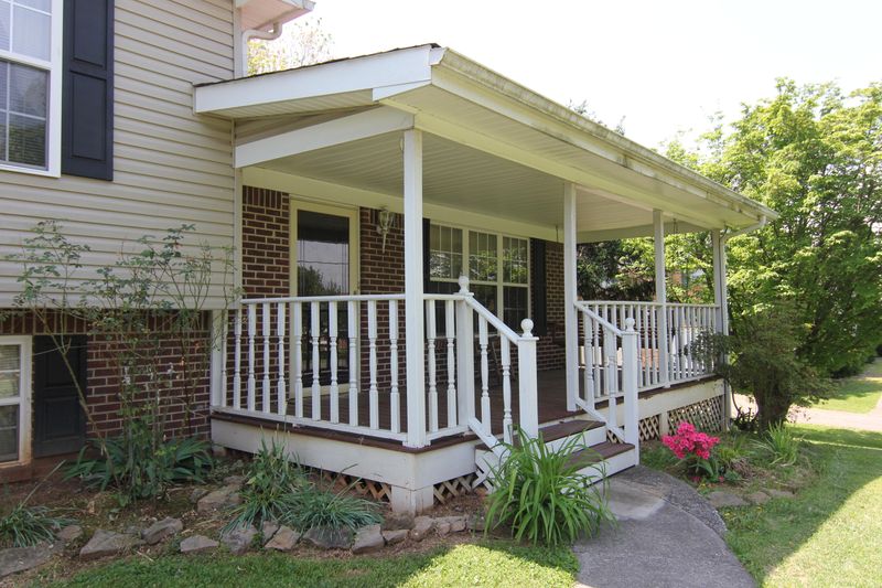527 Phyllis Cir, Talbott, TN 37877