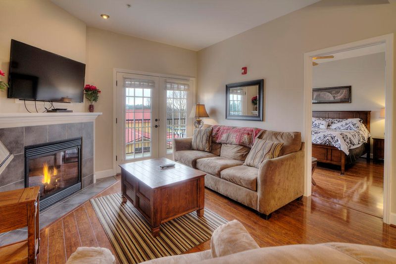 527 River Place Way #513, Sevierville, TN 37862