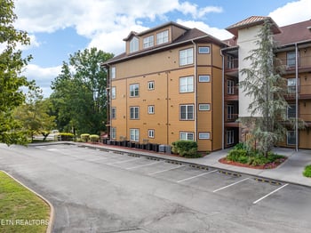 527 River Place Way #516, Sevierville, TN 37862