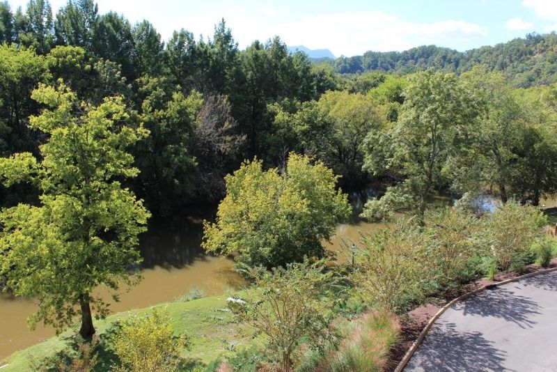 527 River Place Way #532, Sevierville, TN 37862