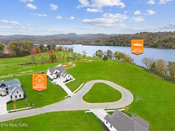 5275 Old Club Rd, Loudon, TN 37774