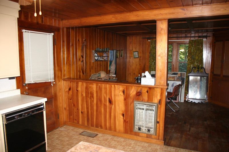 528 Cherry St, Gatlinburg, TN 37738