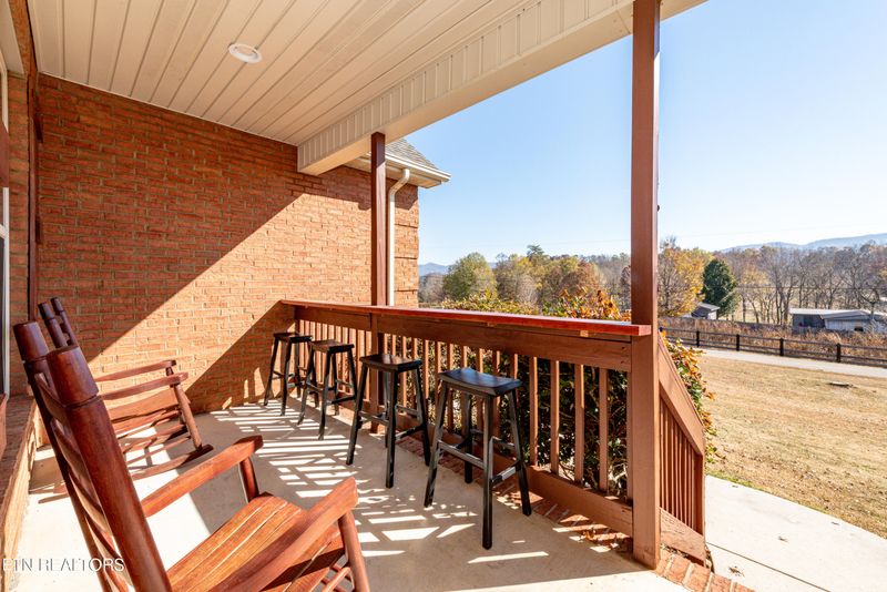 528 Lee Lambert Loop, Maryville, TN 37803