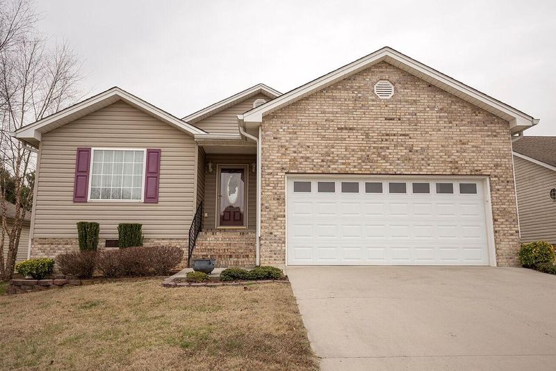 528 Lynnwood Dr, Athens, TN 37303