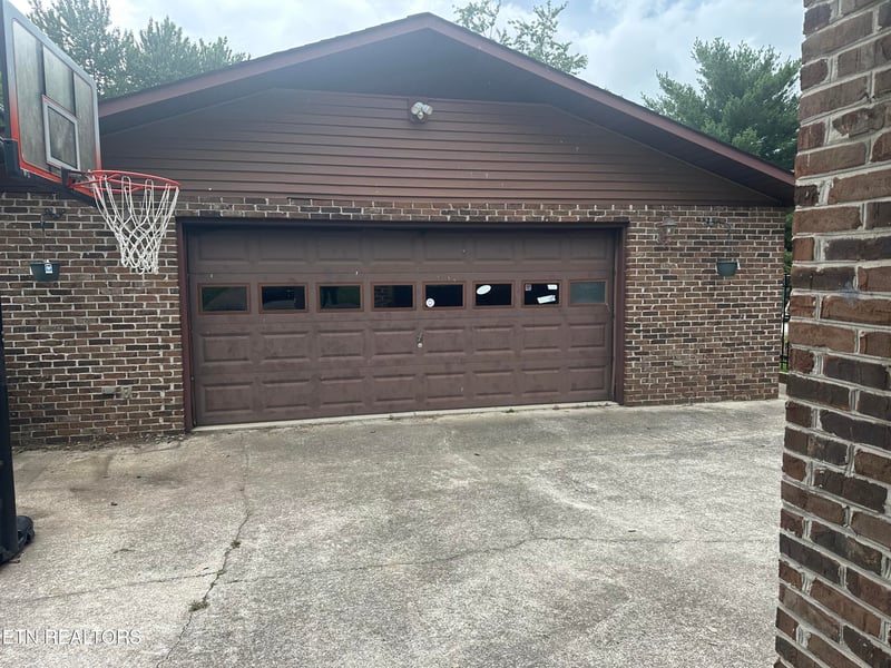 528 Merritt Rd, Maryville, TN 37804