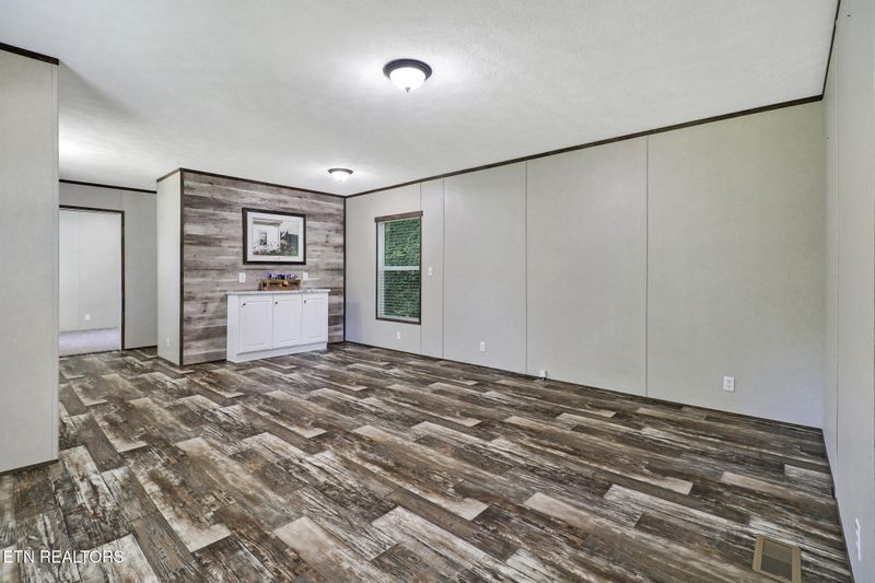 528 Poland Hollow Rd, Harriman, TN 37748