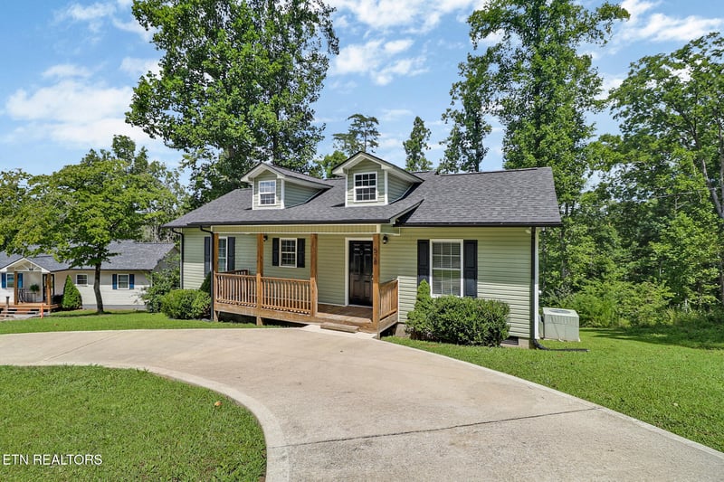 528 Siever Rd, Crossville, TN 38572