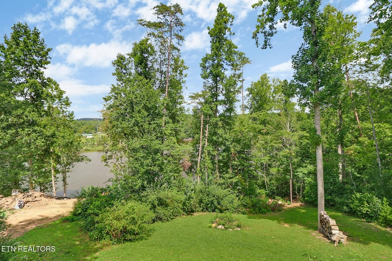 528 Siever Rd, Crossville, TN 38572