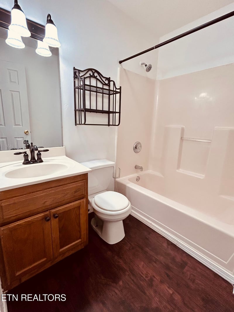 528 Stolman Way, Knoxville, TN 37918