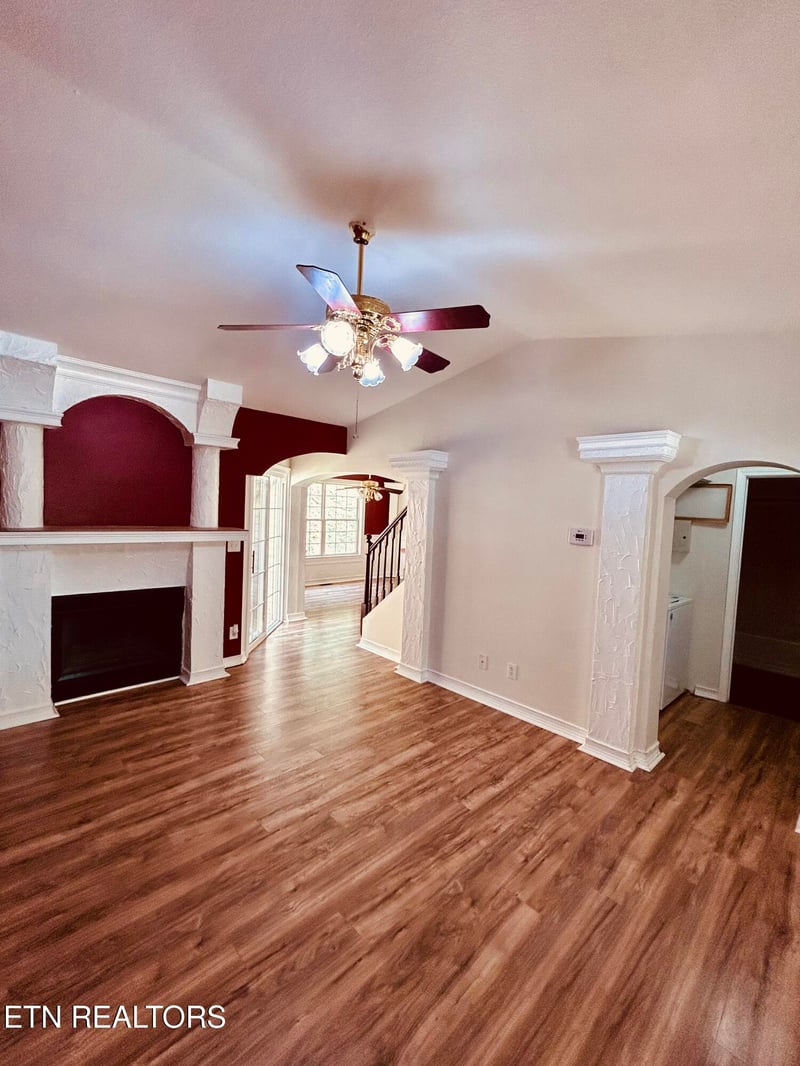 528 Stolman Way, Knoxville, TN 37918