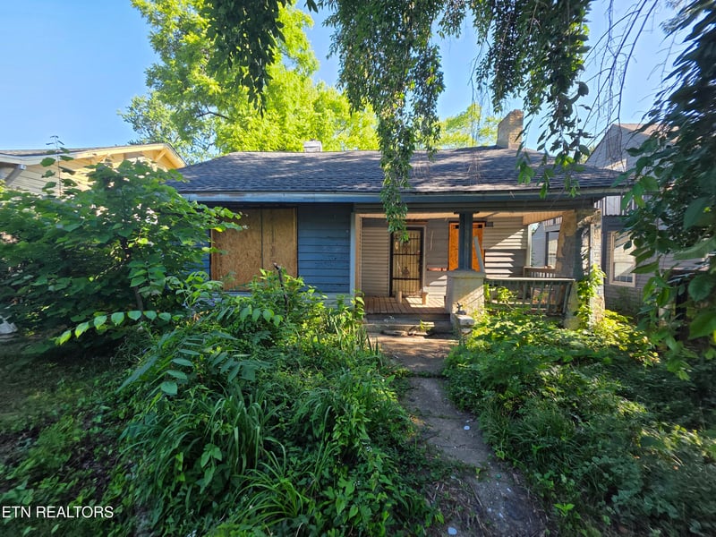 529 Cedar Ave, Knoxville, TN 37917