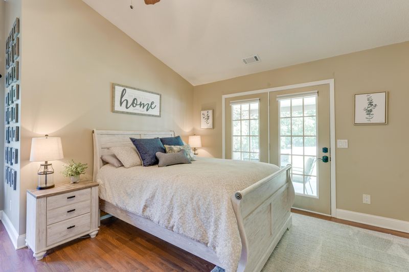 529 Emerald Ave, Kodak, TN 37764