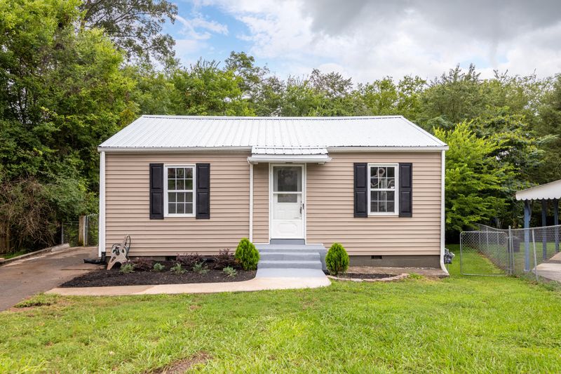 529 Jackson Ave, Maryville, TN 37804