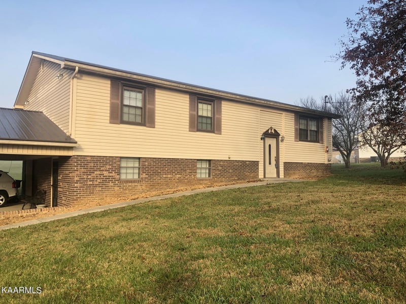 529 Simpson Rd, Whitesburg, TN 37891