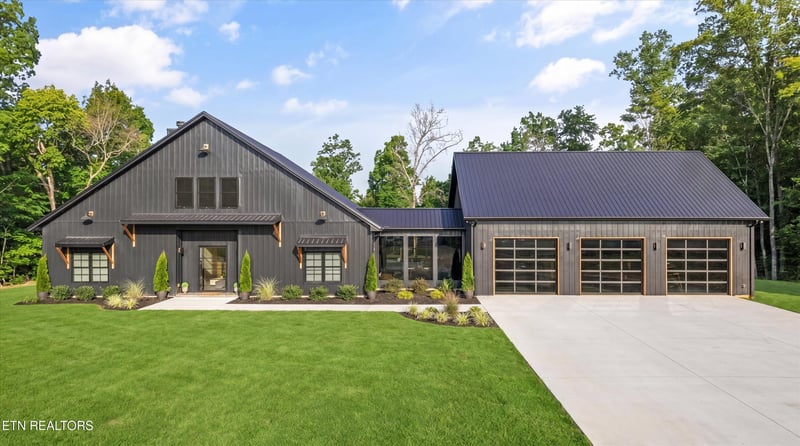 529 Travellers Way, Lenoir City, TN 37771