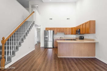 5290 Avery Woods Ln, Knoxville, TN 37921